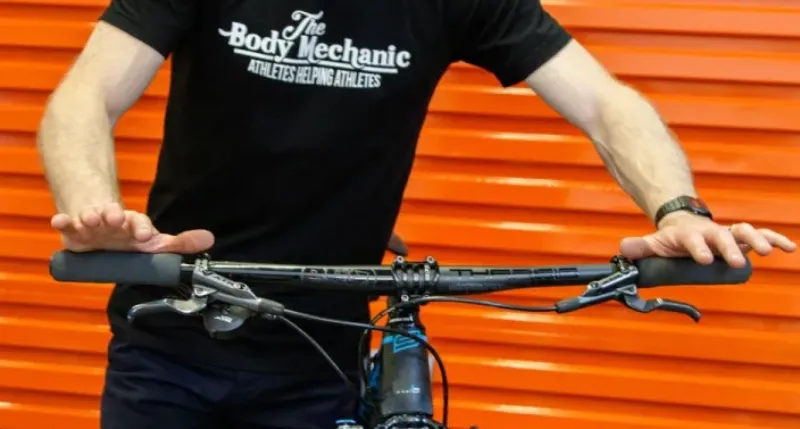 The Right Posture To Ride A Road Bike The Right Posture To Ride A Road Bike