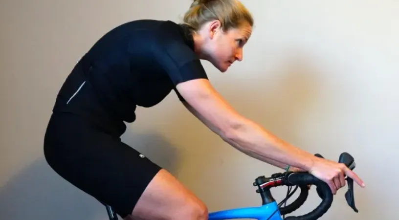 The Right Posture To Ride A Road Bike The Right Posture To Ride A Road Bike