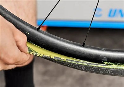 How to maintain your bicycle tubeless tire system?